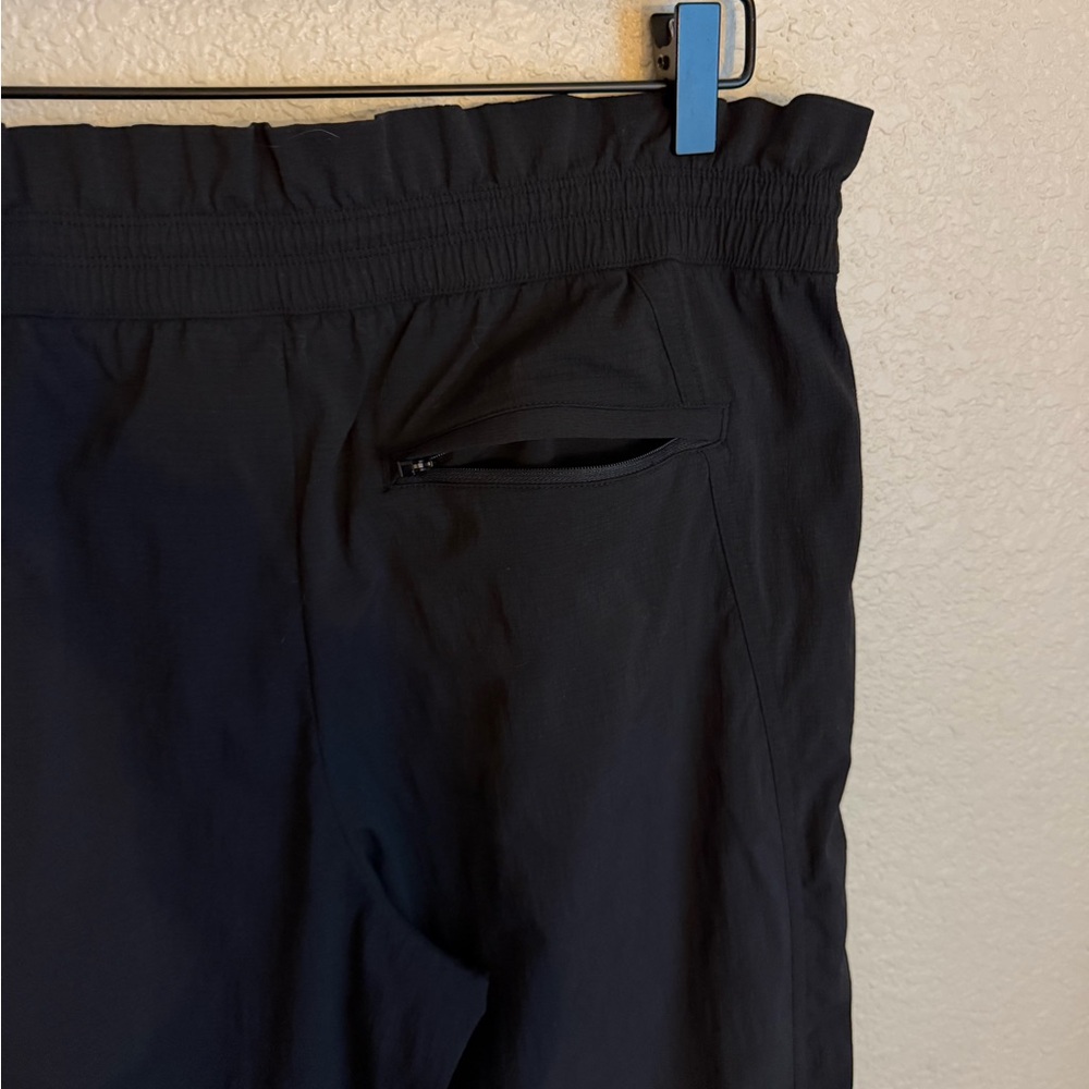 Athleta Trekkie High Rise Parachute Pants 14P Black - Picture 8 of 13